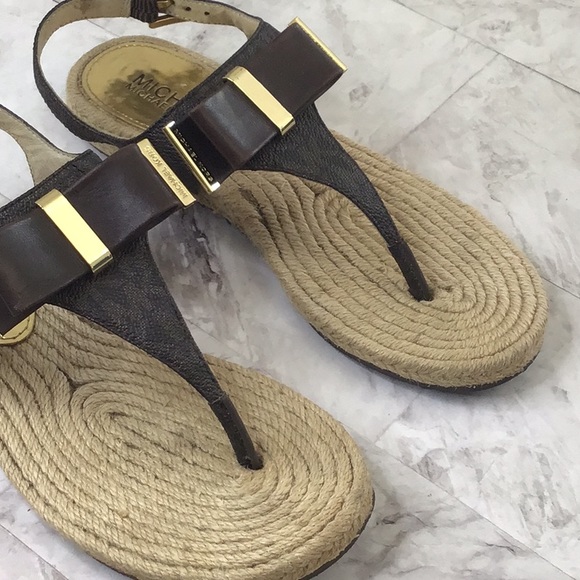 MICHAEL KORS Brown Signature T-STRAP Espadrilles Sandals, women 5M, Big Kids 3.5 - Picture 9 of 9